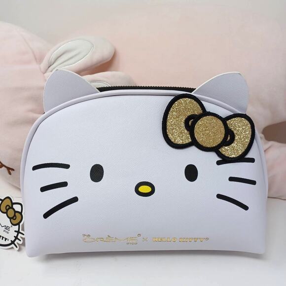 The Creme Shop x Hello Kitty Holiday Bag Limited Edition - Picture 2 of 5